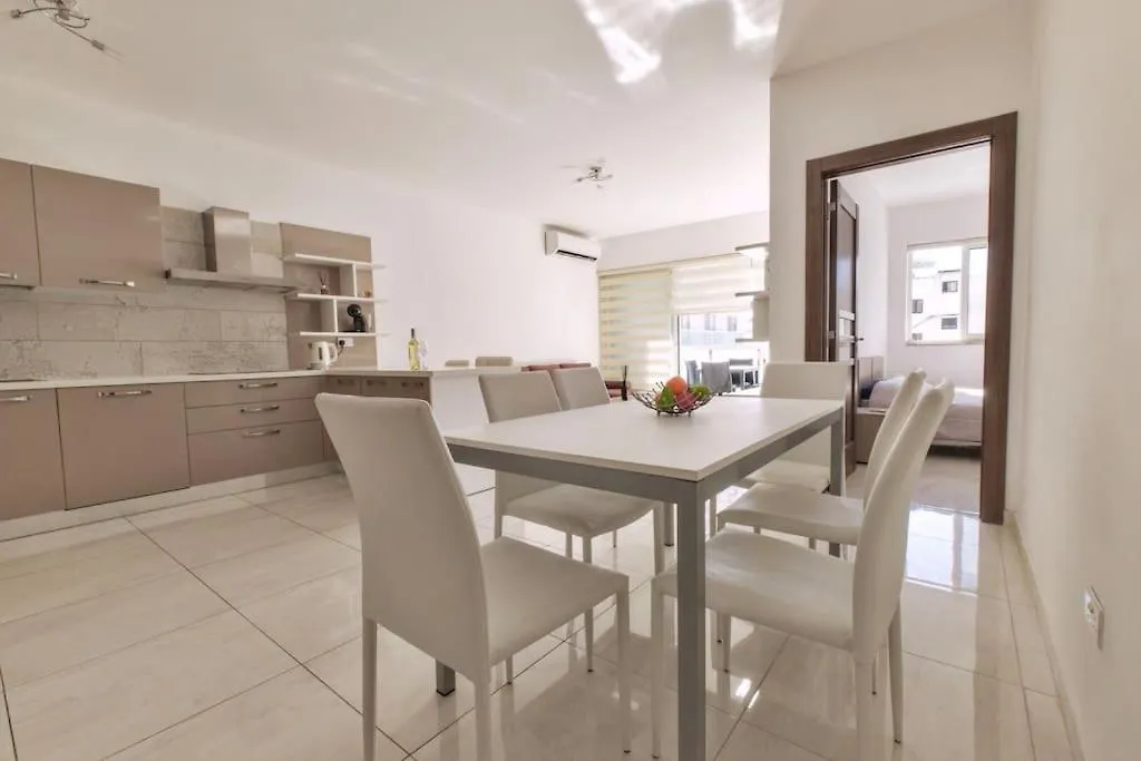 Naxxar Gardens Apartment 0*,